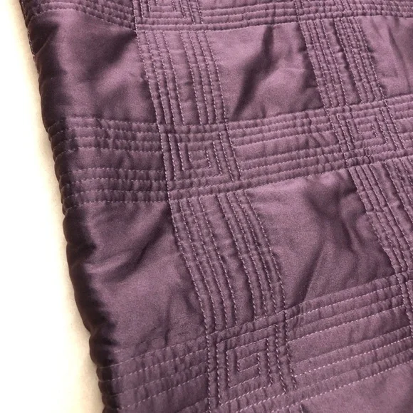 Fieldcrest Silk Set of King Shams and Comforter/Quilt in Deep Purple - Picture 2 of 6
